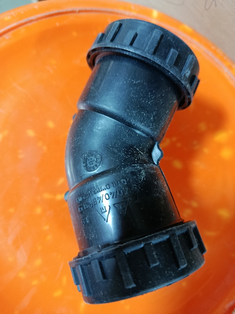 كوع بلاستيك 1 1/2 45 ريكورد حوليوت